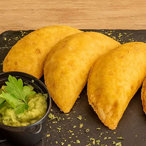 Empanada de Plátano Pintón